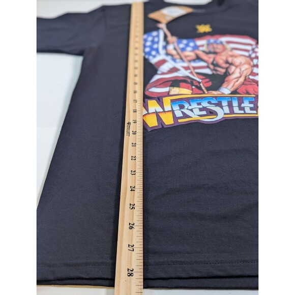 Hulk Hogan Mitchell & Ness WWE T-shirt Mens Sz Medium Patriotic Wrestlemania - Picture 5 of 6
